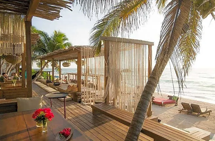 Hotel Amansala And