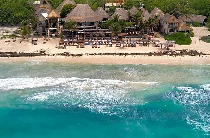Hotel Amansala And Tulum