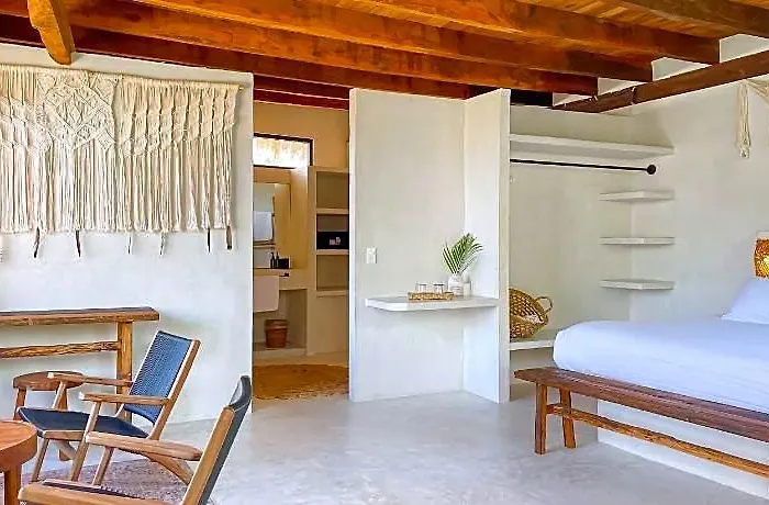 Hotel Amansala And